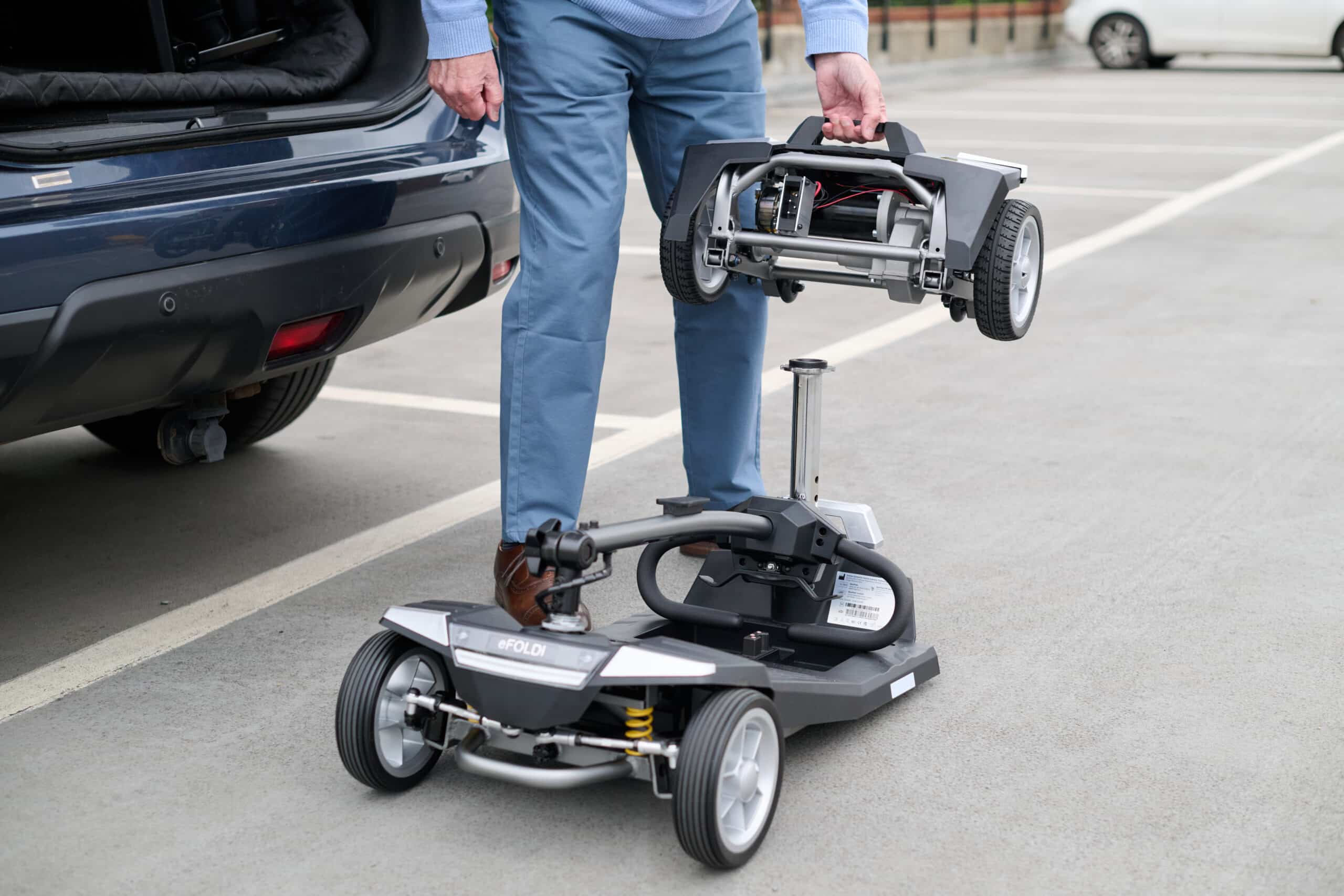 EFOLDI Cliq 10 kg lahek razstavljiv potovalni električni invalidski skuter - slika 32